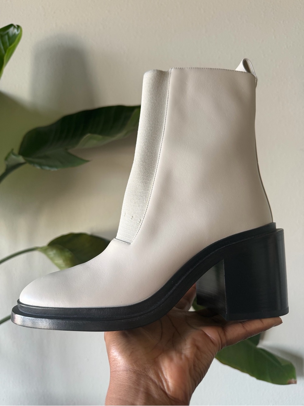 JIL SANDER Royal Leather Chunky Heel Ankle Boots in off white 9/39